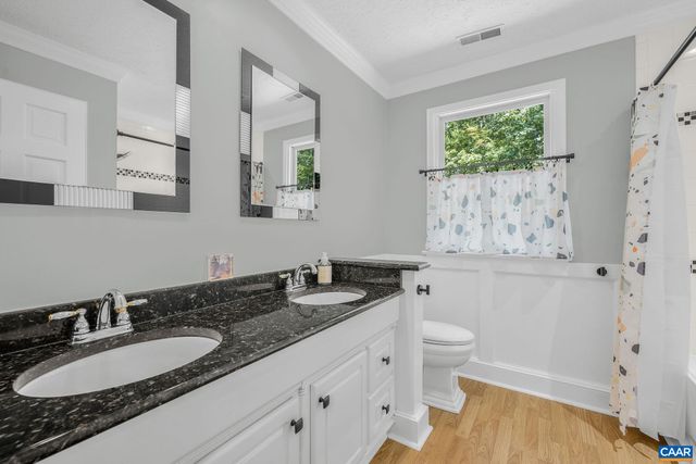 125 VINCENNES RD, Charlottesville, VA 22911