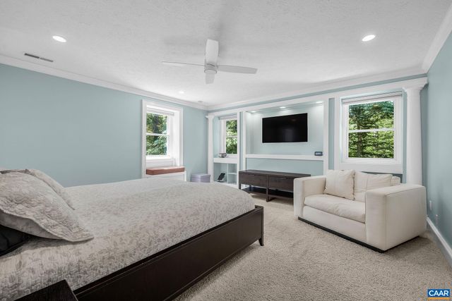 125 VINCENNES RD, Charlottesville, VA 22911