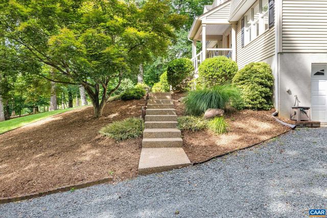 125 VINCENNES RD, Charlottesville, VA 22911