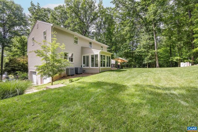 125 VINCENNES RD, Charlottesville, VA 22911