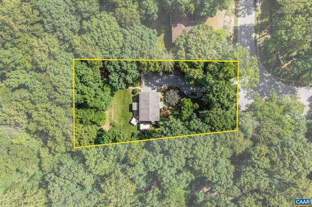 125 VINCENNES RD, Charlottesville, VA 22911