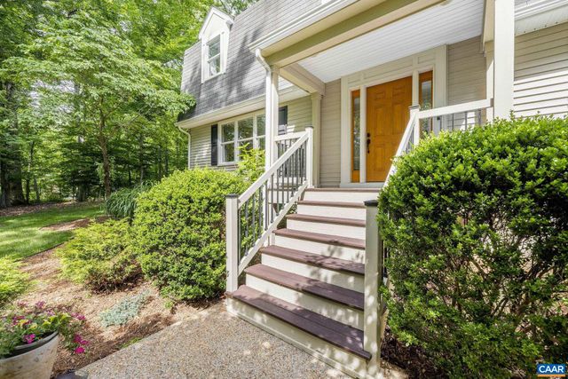125 VINCENNES RD, Charlottesville, VA 22911