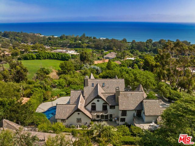 27931 Winding Way, Malibu, CA 90265