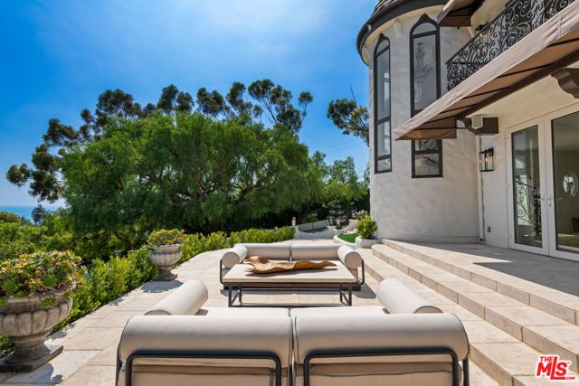 27931 Winding Way, Malibu, CA 90265