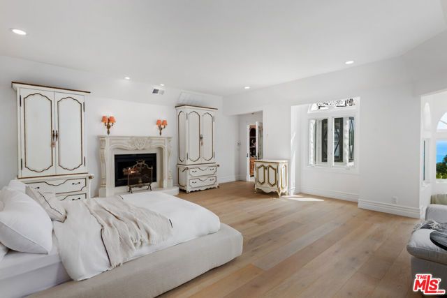 27931 Winding Way, Malibu, CA 90265