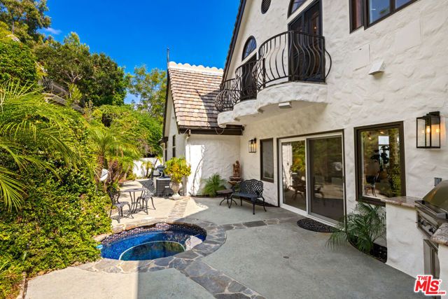 27931 Winding Way, Malibu, CA 90265