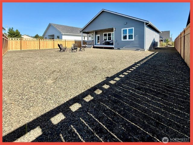 992 Alida Court SE, Ocean Shores, WA 98569
