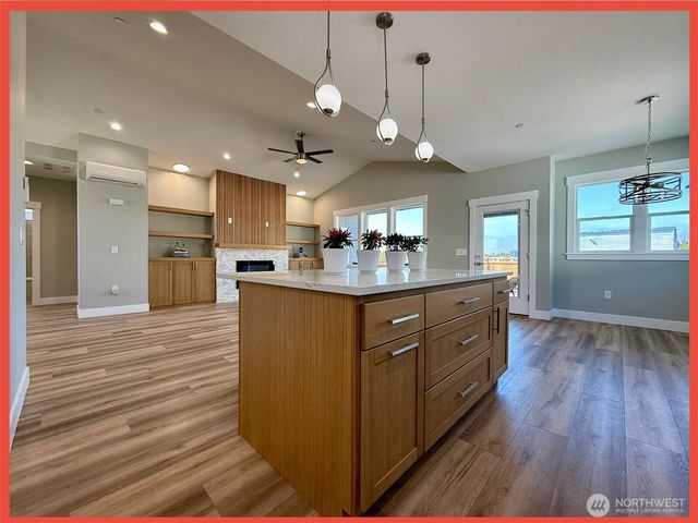 992 Alida Court SE, Ocean Shores, WA 98569