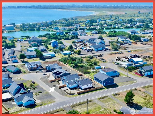 992 Alida Court SE, Ocean Shores, WA 98569