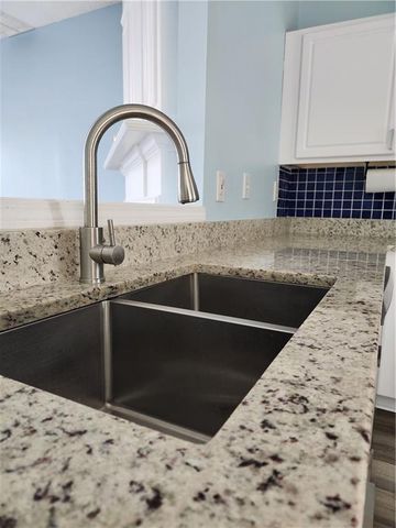 10900 Wittenridge Drive H8, Alpharetta, GA 30022