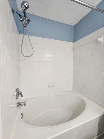 10900 Wittenridge Drive H8, Alpharetta, GA 30022