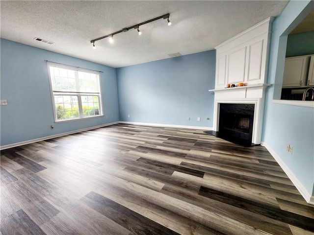 10900 Wittenridge Drive H8, Alpharetta, GA 30022