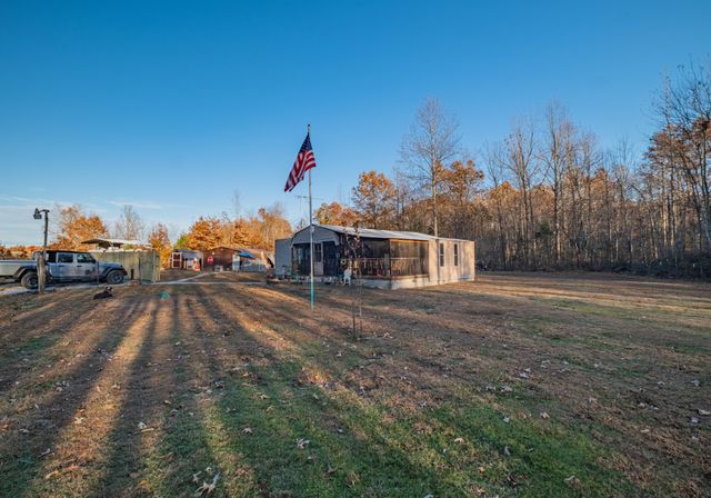 73 Spring Lake Cir, Beechgrove, TN 37018