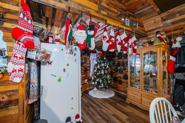 73 Spring Lake Cir, Beechgrove, TN 37018