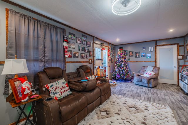 73 Spring Lake Cir, Beechgrove, TN 37018