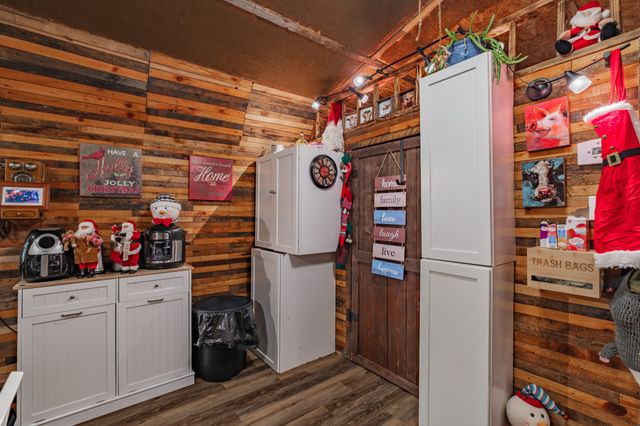 73 Spring Lake Cir, Beechgrove, TN 37018