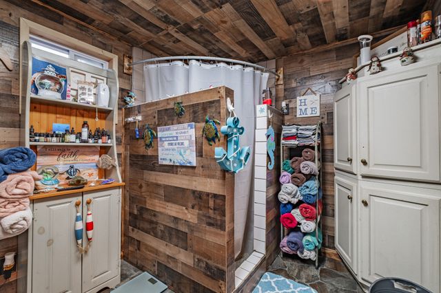 73 Spring Lake Cir, Beechgrove, TN 37018