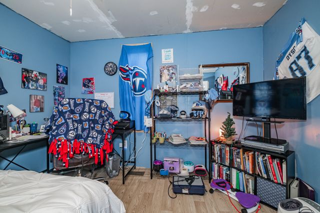 73 Spring Lake Cir, Beechgrove, TN 37018