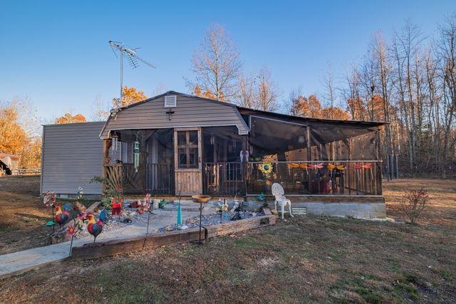 73 Spring Lake Cir, Beechgrove, TN 37018