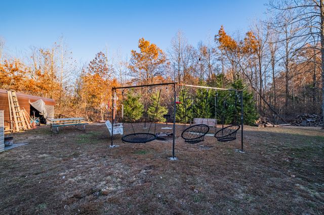 73 Spring Lake Cir, Beechgrove, TN 37018