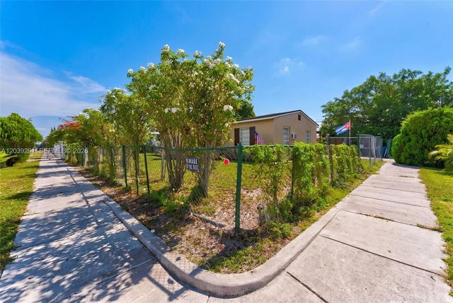 15535 NW 27th Place, Miami Gardens, FL 33054