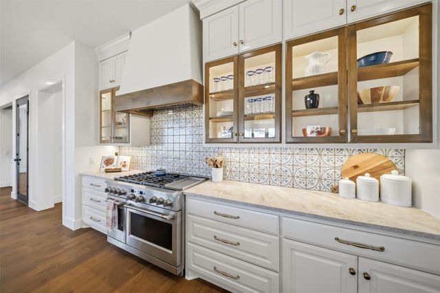 4801 Sunburst Ct, College Station, TX 77845