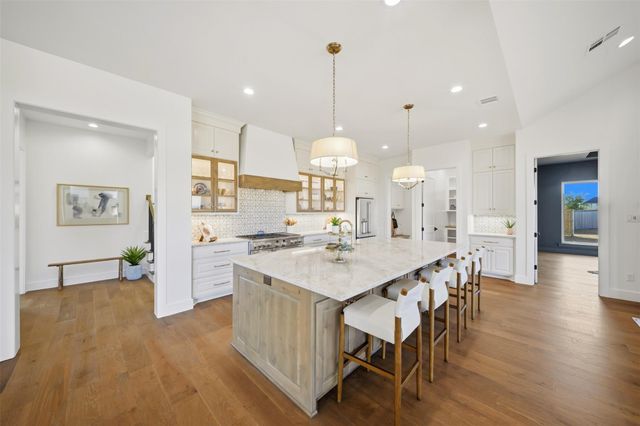 4801 Sunburst Ct, College Station, TX 77845