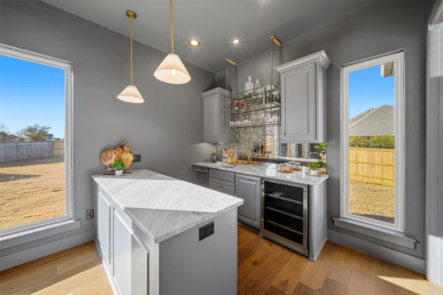 4801 Sunburst Ct, College Station, TX 77845