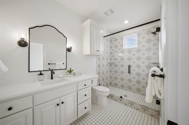 4801 Sunburst Ct, College Station, TX 77845