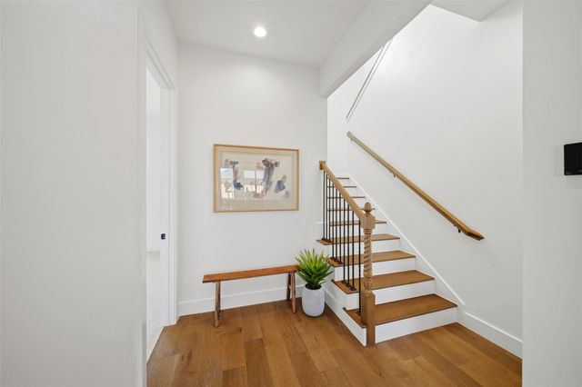 4801 Sunburst Ct, College Station, TX 77845