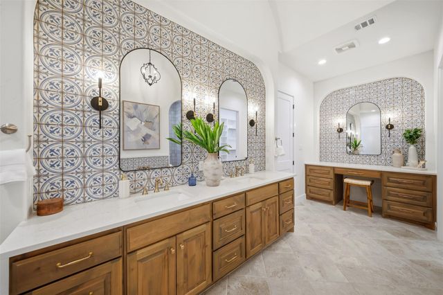 4801 Sunburst Ct, College Station, TX 77845