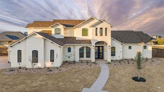 4801 Sunburst Ct, College Station, TX 77845