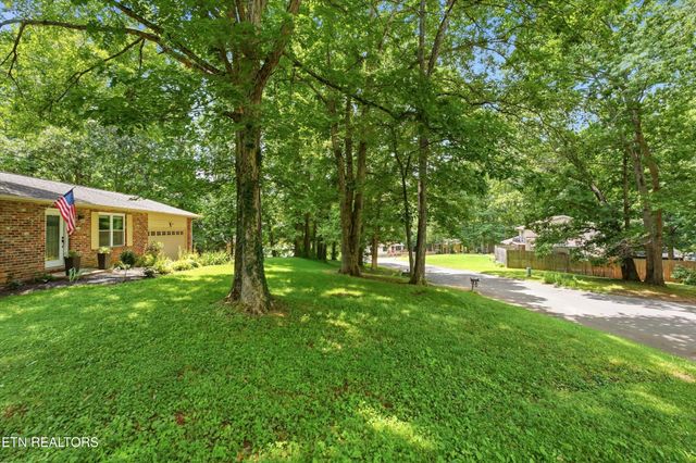 1516 Scottsdale Drive, Knoxville, TN 37922