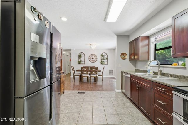 1516 Scottsdale Drive, Knoxville, TN 37922