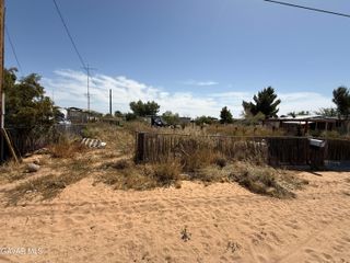 18296 Claymine Road, Edwards, CA 93524