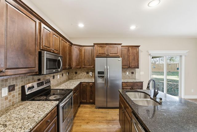 3705 St Andrews Walk, Lexington, KY 40509