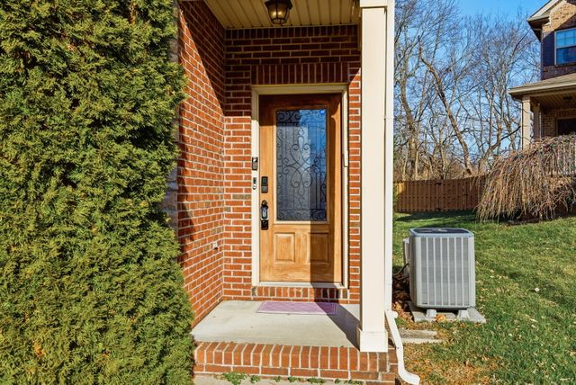 3705 St Andrews Walk, Lexington, KY 40509