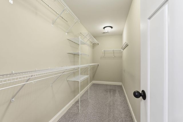 3705 St Andrews Walk, Lexington, KY 40509