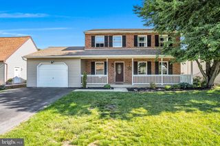 194 FAIRVIEW ST, Carlisle, PA 17015