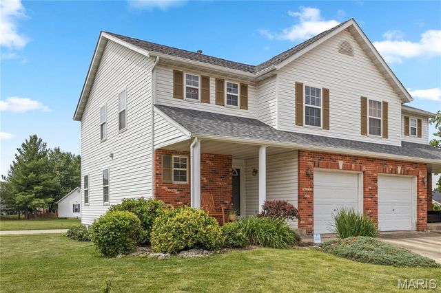 124 Northbay Court, Glen Carbon, IL 62034