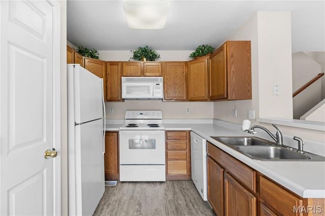 124 Northbay Court, Glen Carbon, IL 62034