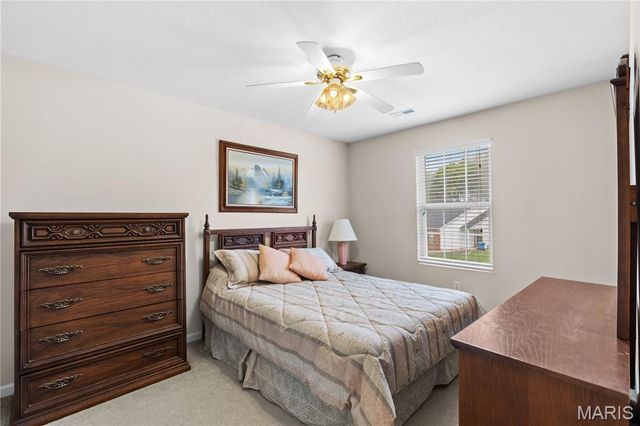 124 Northbay Court, Glen Carbon, IL 62034