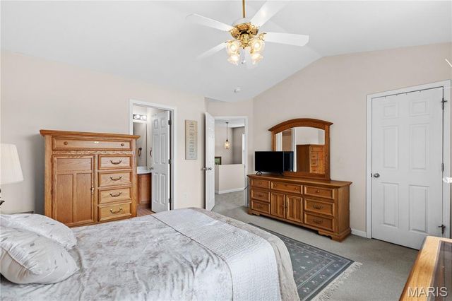 124 Northbay Court, Glen Carbon, IL 62034