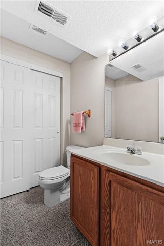 124 Northbay Court, Glen Carbon, IL 62034