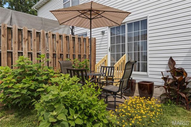 124 Northbay Court, Glen Carbon, IL 62034