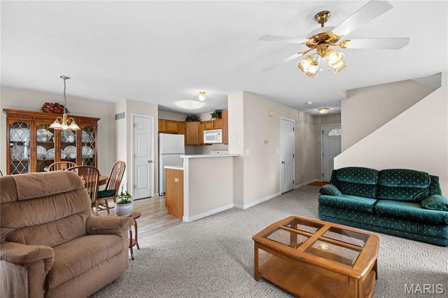 124 Northbay Court, Glen Carbon, IL 62034