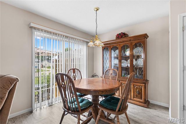 124 Northbay Court, Glen Carbon, IL 62034