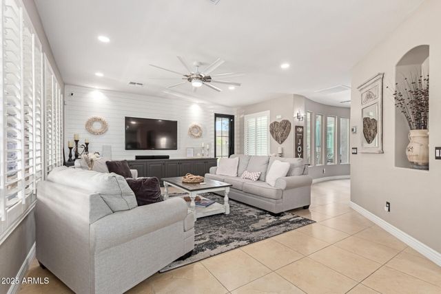 6604 W LEIBER Place, Glendale, AZ 85310