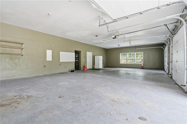 3 Kendi Lane, Belton, MO 64012