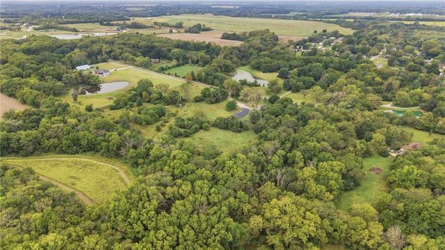 3 Kendi Lane, Belton, MO 64012